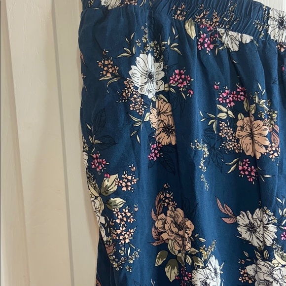 Torrid Floral Flowy Shorts - Picture 9 of 9